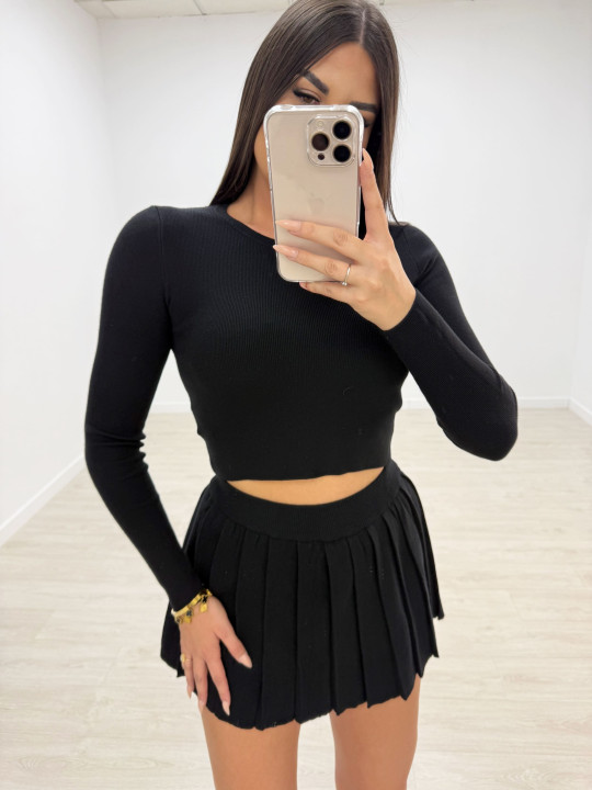 FALDA TABLAS PUNTO NEGRA FALDA TABLAS PUNTO NEGRA