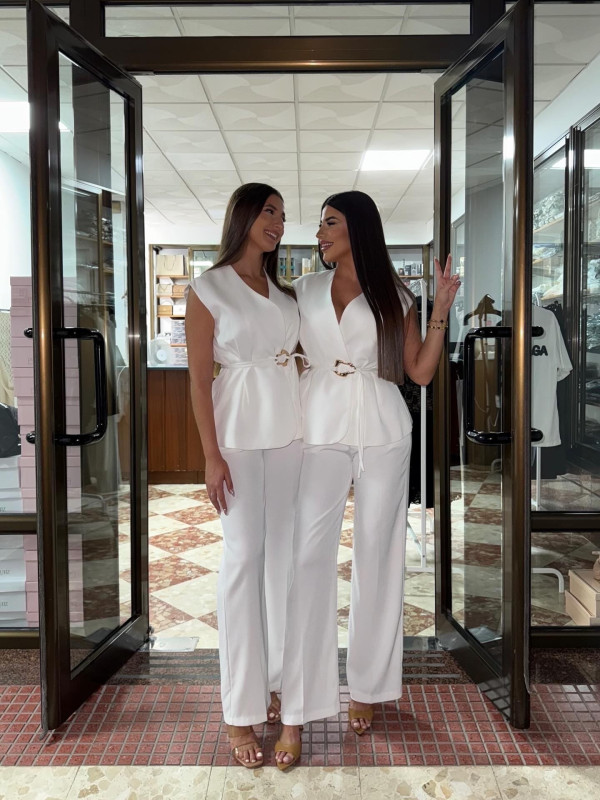 TRAJE HEBILLA EXCLUSIVO BLANCO