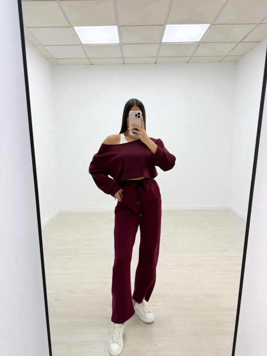 SUDADERA + TOP BURDEOS