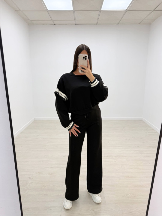 CONJUNTO CHÁNDAL NOON NEGRO