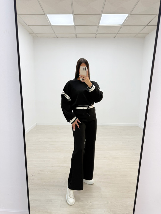 CONJUNTO CHÁNDAL NOON NEGRO