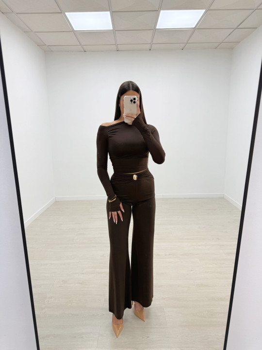 PANTALÓN LICRA FLUIDO DETALLE MARRÓN