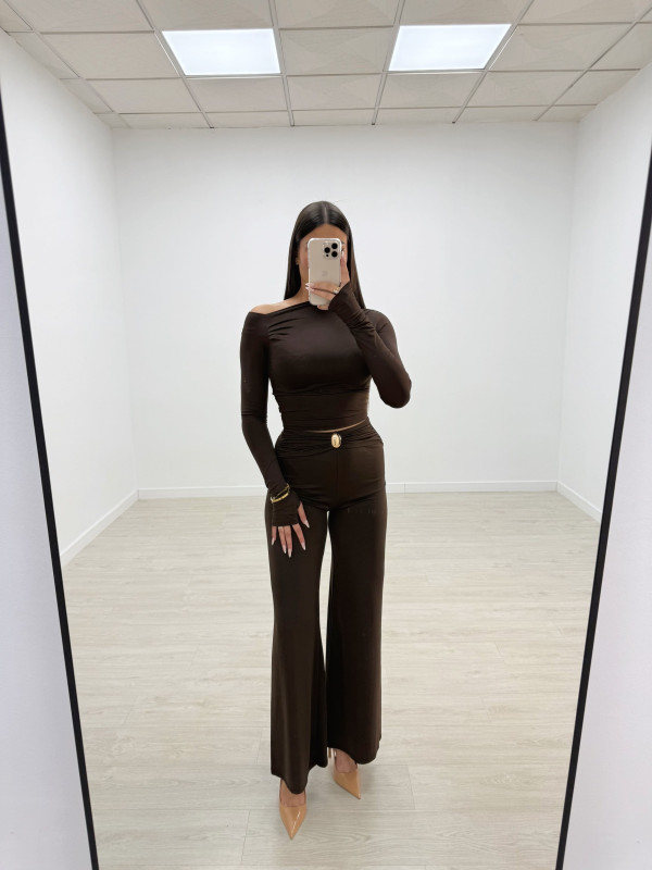 PANTALÓN LICRA FLUIDO DETALLE MARRÓN