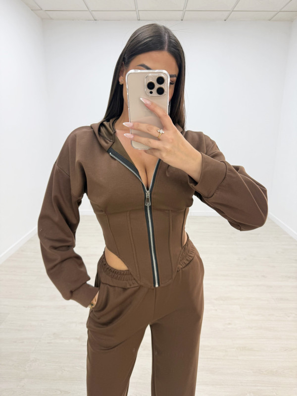 CONJUNTO CHÁNDAL CORSÉ MARRÓN