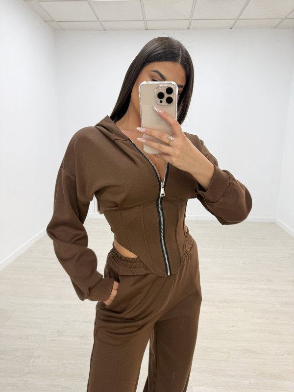 CONJUNTO CHÁNDAL CORSÉ MARRÓN