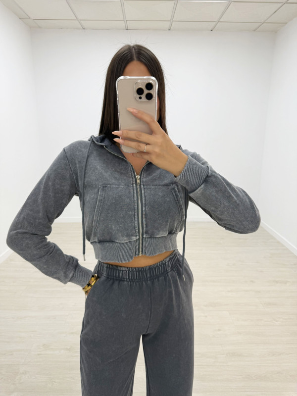 SUDADERA CROP GRIS LAVADO