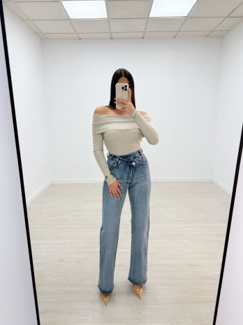 PANTALÓN VAQUERO ASIMÉTRICO