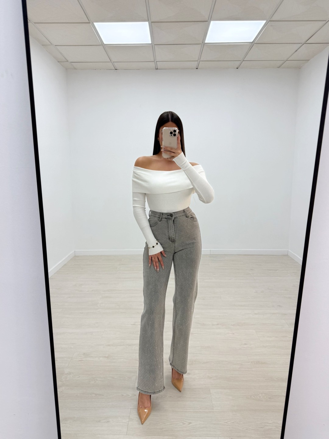 PANTALÓN VAQUERO BRILLO GRIS