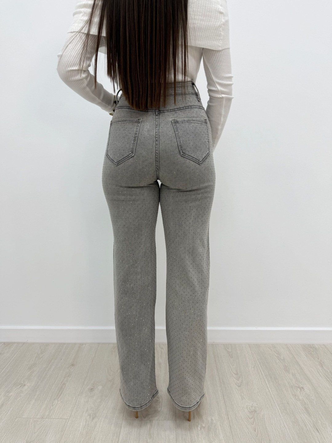 PANTALÓN VAQUERO BRILLO GRIS
