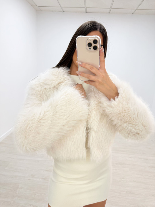 ABRIGO CORTO DE PELO BLANCO ABRIGO CORTO DE PELO BLANCO