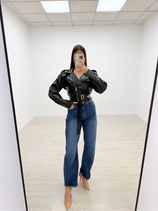 CHAQUETA OVERSIZE POLIPIEL NEGRA