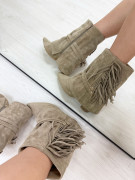 BOTÍN POLAINA FLECOS BEIGE