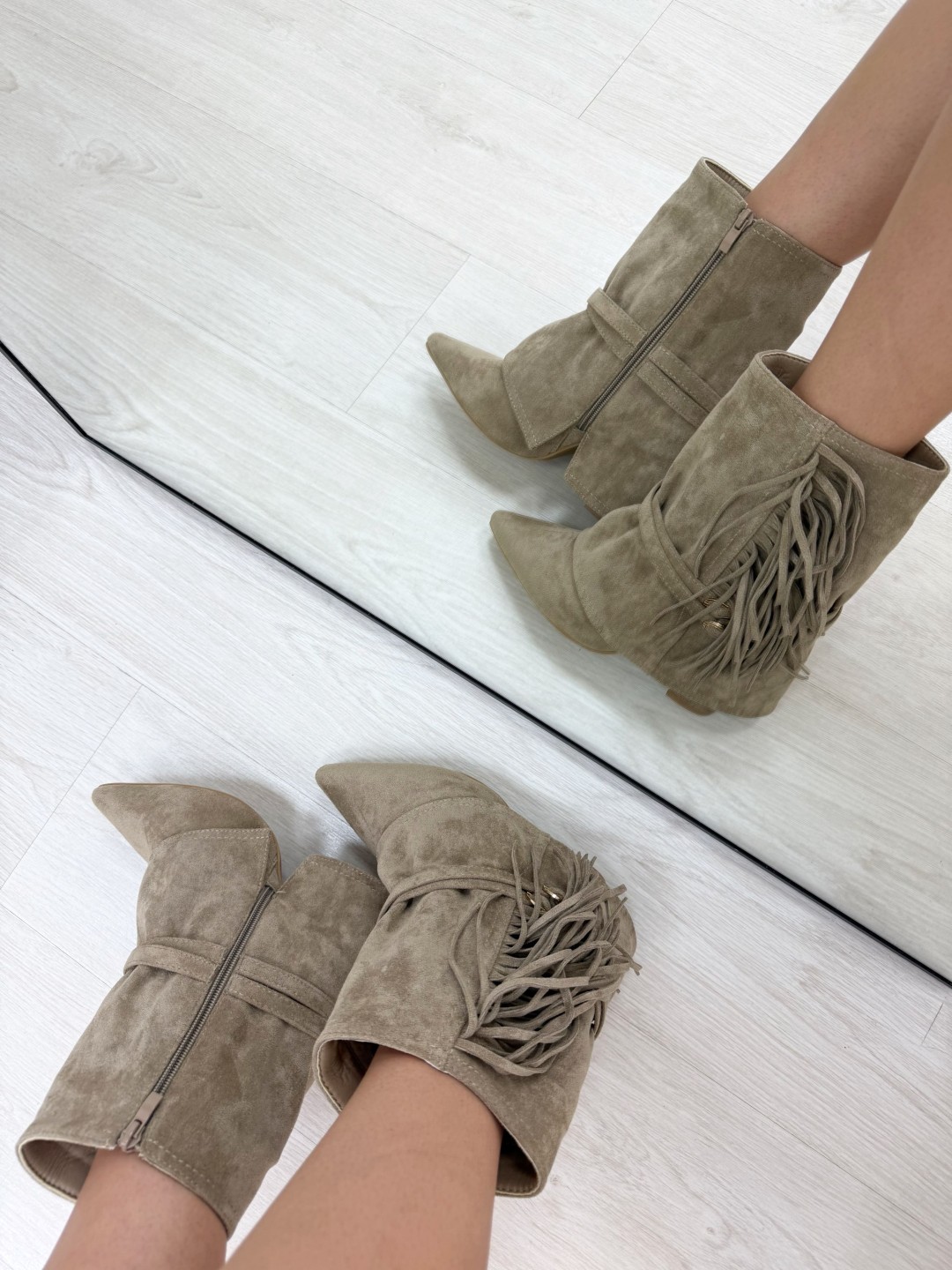 BOTÍN POLAINA FLECOS BEIGE