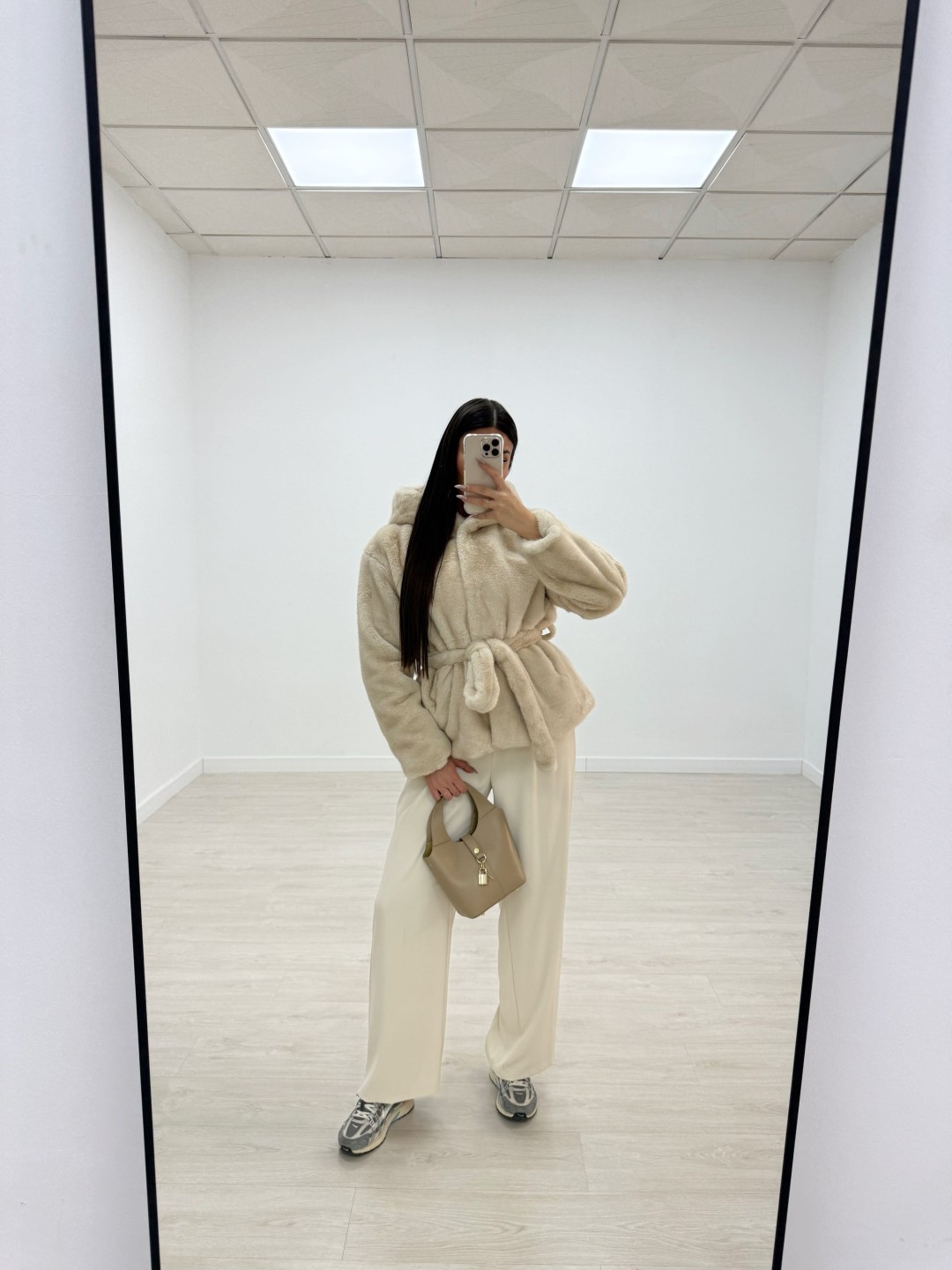 ABRIGO LAZADA PELO BEIGE