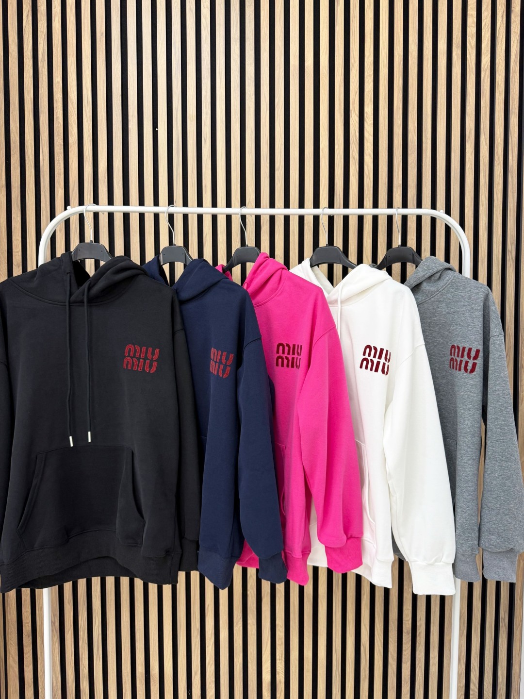 SUDADERA MIU NEGRA
