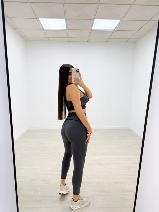 CONJUNTO DEPORT.A GRIS