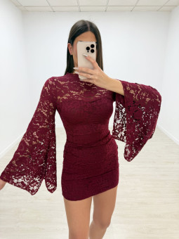 VESTIDO MANGAS MURCIÉLAGO ENCAJE BURDEOS