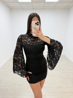 VESTIDO MANGAS MURCIÉLAGO ENCAJE NEGRO