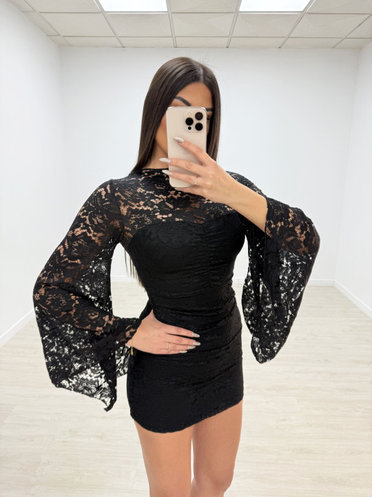 VESTIDO MANGAS MURCIÉLAGO ENCAJE NEGRO