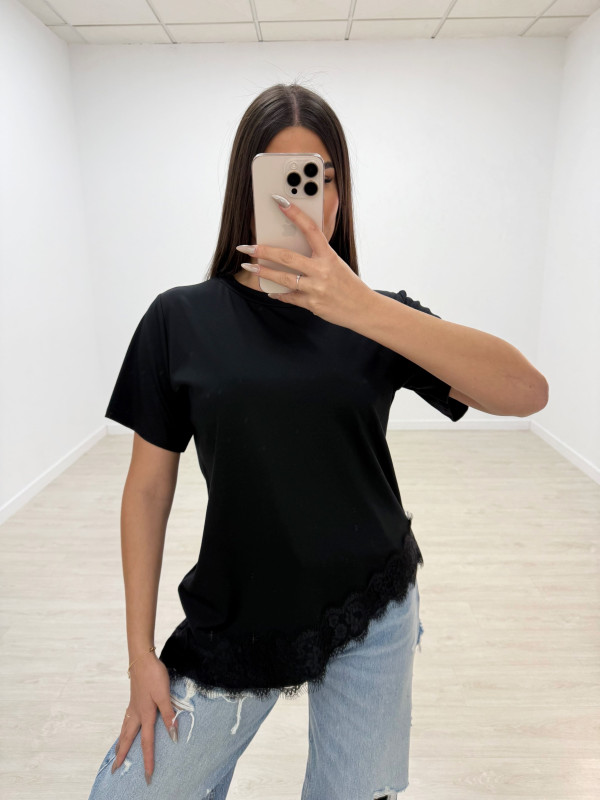 CAMISETA OVER ENCAJE NEGRA