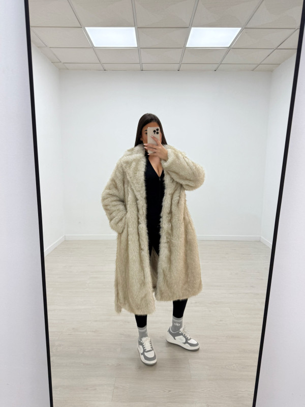 ABRIGO PELO LARGO BEIGE