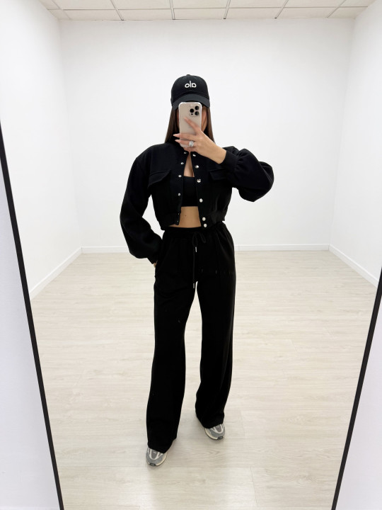 copy of PANTALÓN CHÁNDAL WIDE LEG NEGRO