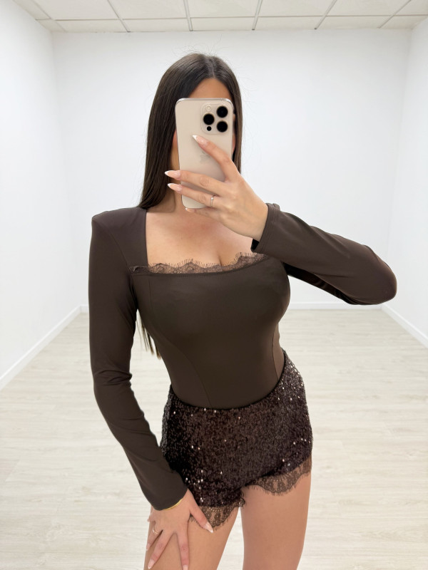 SHORT BRILLO ENCAJE MARRÓN