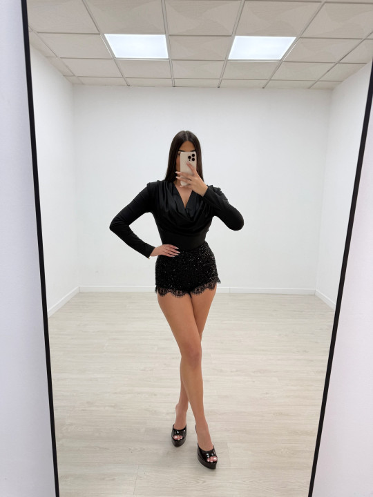 SHORT BRILLO ENCAJE NEGRO