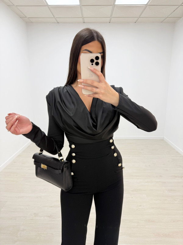 PANTALÓN BOTONES TIRO ALTO NEGRO