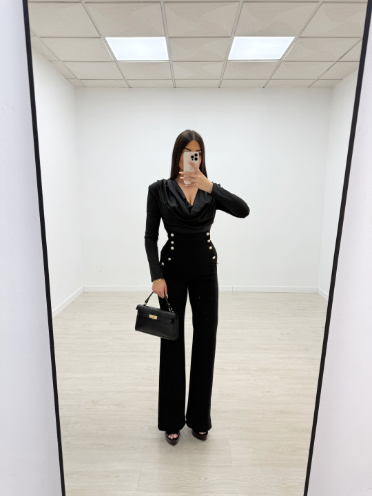 PANTALÓN BOTONES TIRO ALTO NEGRO