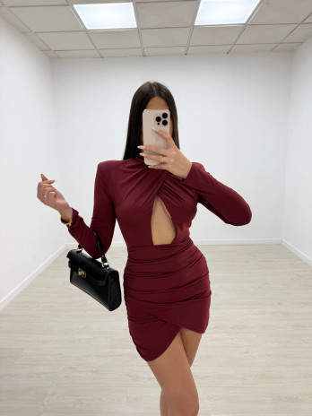 VESTIDO APERTURA ESCOTE BURDEOS