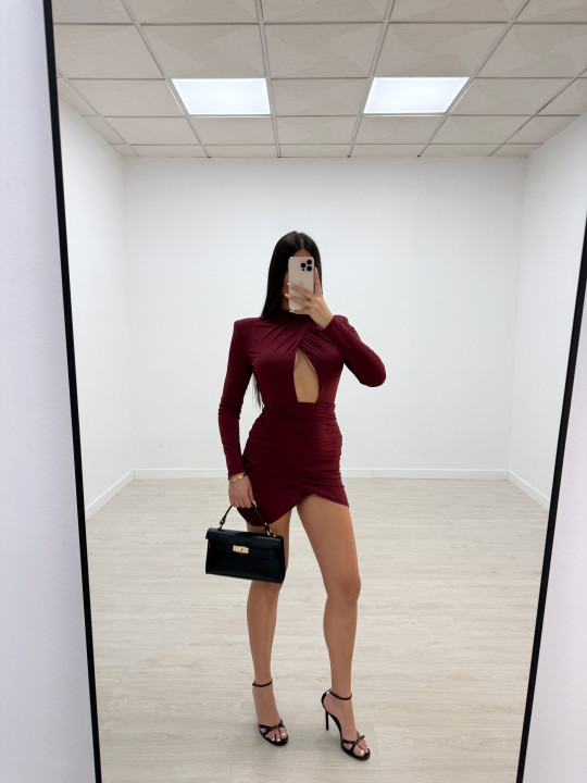 VESTIDO APERTURA ESCOTE BURDEOS