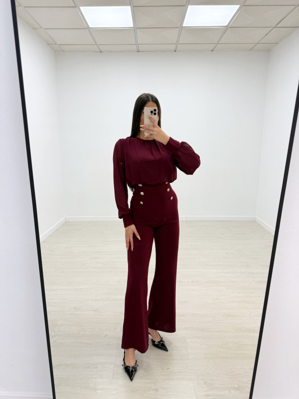 MONO LARGO BOTONES BURDEOS