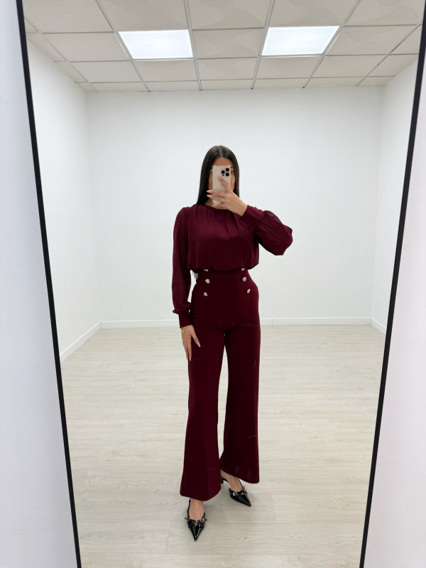 MONO LARGO BOTONES BURDEOS