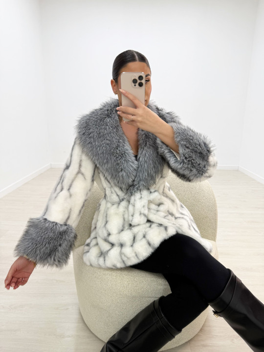 ABRIGO PELO LAZADA BLANCO+GRIS