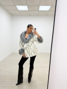 ABRIGO PELO LAZADA BLANCO+GRIS