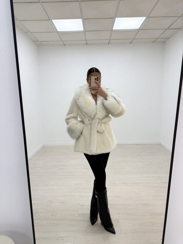 ABRIGO PELO LAZADA BLANCO+GRIS