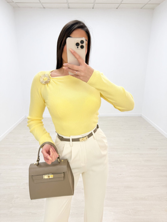 JERSEY DETALLE AMARILLO