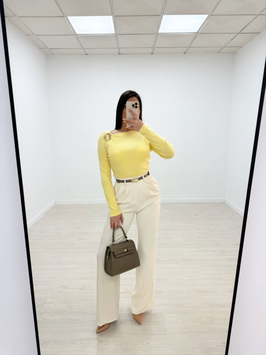 JERSEY DETALLE AMARILLO