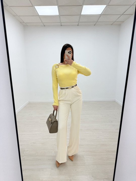 JERSEY DETALLE AMARILLO