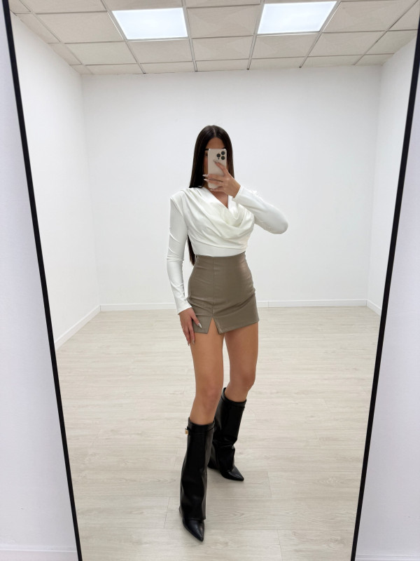 copy of FALDA PANTALÓN POLIPIEL BEIGE