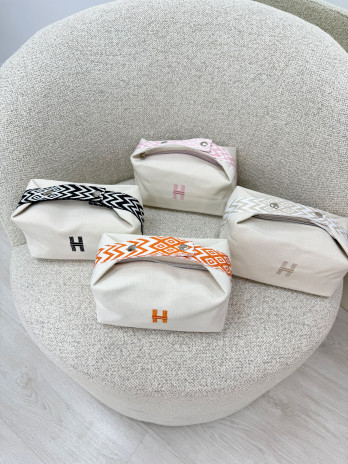 BOLSO NECESER H ASA RELIEVE