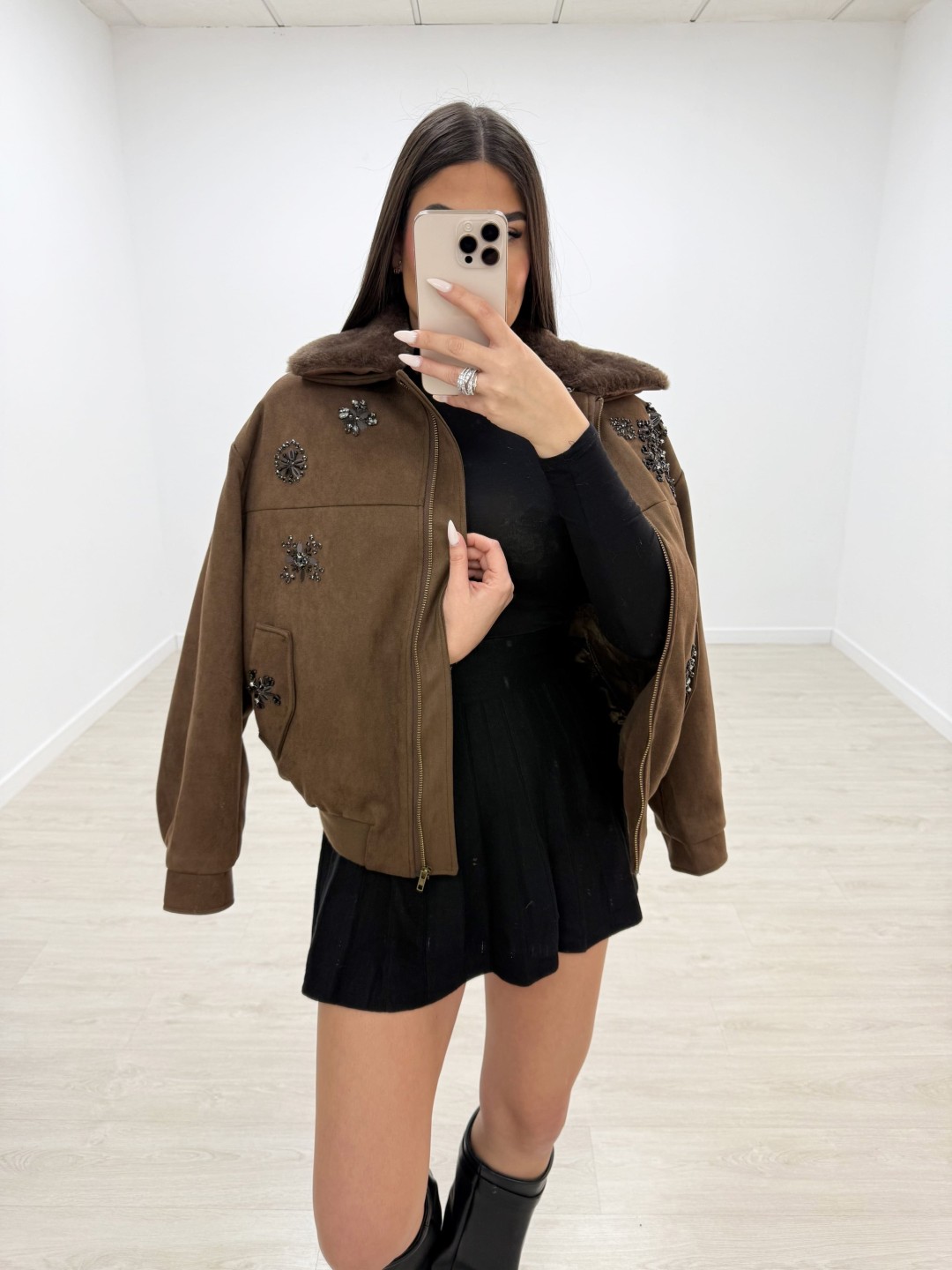 BOMBER EXCLUSIVA PEDRERÍA MARRÓN