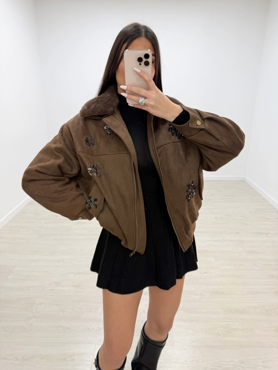 BOMBER EXCLUSIVA PEDRERÍA MARRÓN