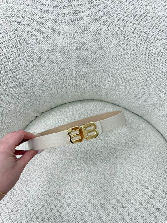 CINTURÓN BB BEIGE (PIEL 100%)