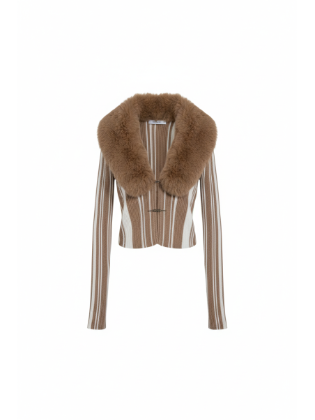 TOP RAYAS CUELLO PELO