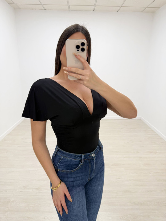 TOP ALBA NEGRO (LICRA FRÍA)