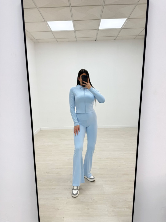 CONJUNTO DEPORTIVO CAMPANA CELESTE