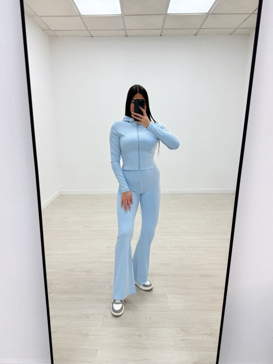 CONJUNTO DEPORTIVO CAMPANA CELESTE