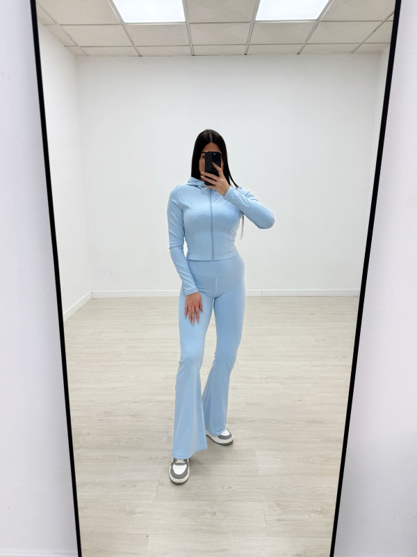 CONJUNTO DEPORTIVO CAMPANA CELESTE